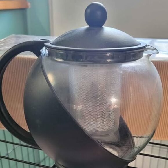 Tea Pot - Picture 1 of 2